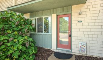 1795 Hideaway Ln, Ann Arbor, MI 48105