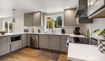 210 Marvin St, Caldwell, ID 83605