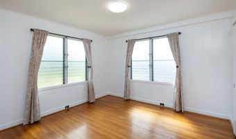 628 Kunawai Ln B, Honolulu, HI 96817