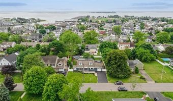 46 Purdy Ln, Amityville, NY 11795