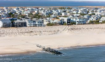 211 Stratford Ave, Beach Haven, NJ 08008