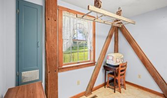 9056 Emerson Rd, Apple Creek, OH 44606