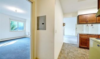 400 Narragansett Pkwy A-3W, Warwick, RI 02888