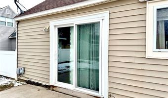 427 Van Roen Rd, Utica, NY 13502