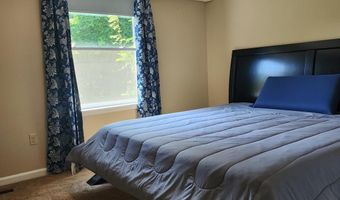 709 11th St, Altavista, VA 24517