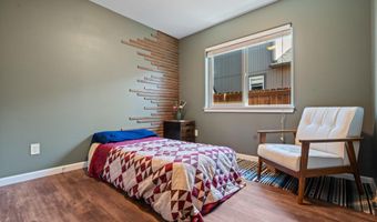 21227 Thornhill Ln, Bend, OR 97701