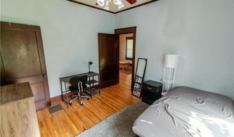 905 Parallel St, Atchison, KS 66002