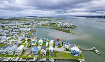 221 Smith St, Atlantic Beach, NC 28512