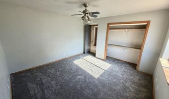 1770 Betts Ln, Bosque Farms, NM 87068