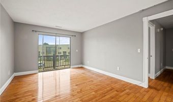 196 Old River Rd 5F, Lincoln, RI 02865