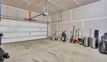 3 Raccoon Ln, Barnegat, NJ 08005