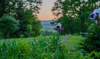 104 Juniper Ridge Rd, Brattleboro, VT 05301
