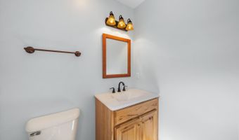 4055 Pontiac Trl, Ann Arbor, MI 48105