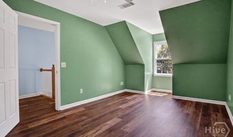 354 E Creek Bnd, Athens, GA 30605
