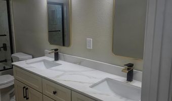 5 Alta Loma Dr, American Canyon, CA 94503