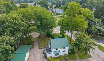 957 Cleveland Ave, Amherst, OH 44001
