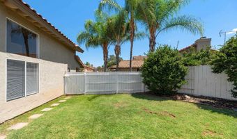 633 Thunder Gln, Escondido, CA 92027