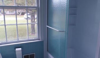 302 Baskin Ave, Bishopville, SC 29010