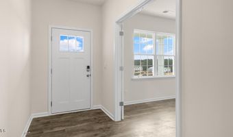 1067 Misty Creek Dr, Aberdeen, NC 28315