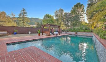 29846 Triunfo Dr, Agoura Hills, CA 91301