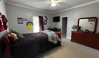 2032 Red Oak Ln NE, Arab, AL 35016
