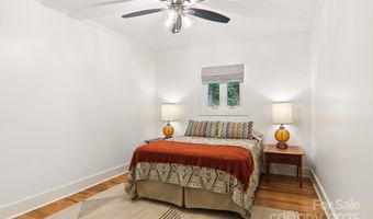 445 Chunns Cove Rd A, Asheville, NC 28805
