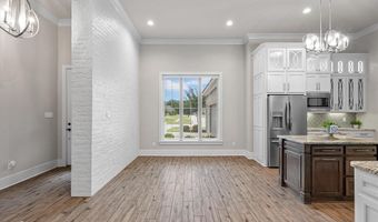 140 St Andrews Ln, Benton, LA 71006