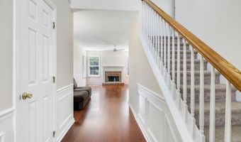 102 Fallon Ct, Apex, NC 27539