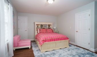 8750 Lavelle Rd, Athens, OH 45701