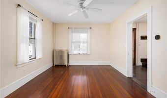 9 Cummings Rd, Newport, RI 02840