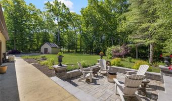 19 Blacksburt Ct, North Kingstown, RI 02874