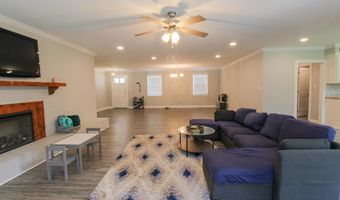 502 Hutchinson Ave, Adel, GA 31620