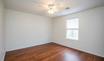 2513 4th St, Bentonville, AR 72712