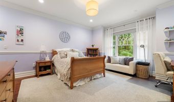7 Newton Pl, Allendale, NJ 07401