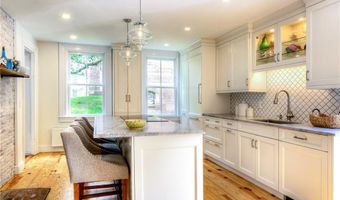 204 Spring St, Newport, RI 02840