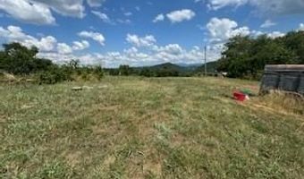 17470 Celebrity Ln, Abingdon, VA 24211