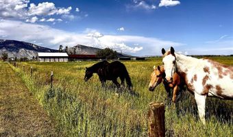 30 Carter Mountain Rd, Cody, WY 82414