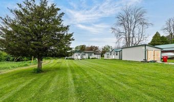 28 Hilltop Rd, Alburgh, VT 05440