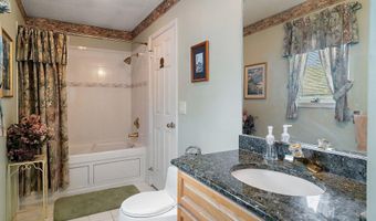 54 Storm Jib Ct, Bayville, NJ 08721