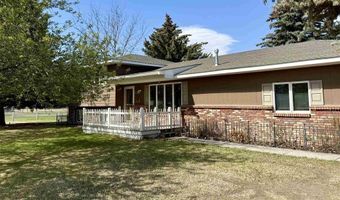 221 44th St N, Cody, WY 82414