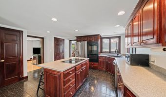 848 Brockton Ave, Abington, MA 02351
