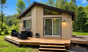 19 POWHATAN Trl, Albrightsville, PA 18210