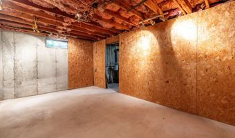 10 Empire Way, Bristol, CT 06010