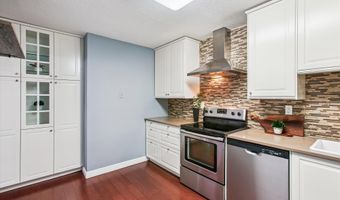 307 YOAKUM Pkwy 406, Alexandria, VA 22304