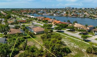 1127 MARCO LAKE Dr, Marco Island, FL 34145