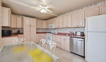 5301 WESTBARD Cir 334, Bethesda, MD 20816