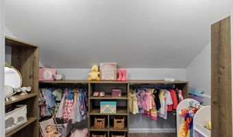 178 Spring Leigh Ct, Ballwin, MO 63011