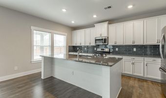 10829 Prairie Lake Dr, Apison, TN 37302