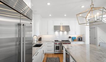 169 16th St, Avalon, NJ 08202