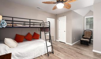 378 LAKEVIEW Cir, Alpine, AL 35014
